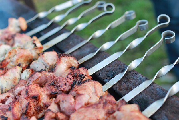 Photo cooking barbecue on nature