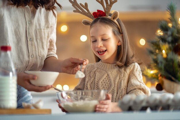 Cucinare i biscotti di natale