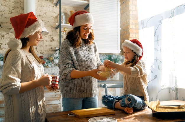 Foto cucinare i biscotti di natale