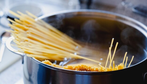 Photo cooking pasta