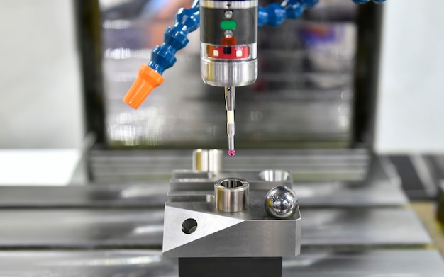 Foto coördinatenmeetmachine (cmm) voor industriële inspectie met hoge precisie