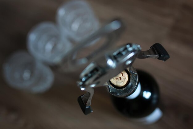 Corkscrew bottle glasses