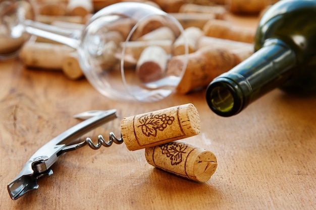 Corkscrew and corks