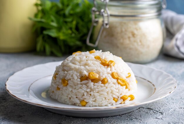 Photo corn rice in a rice bowl turkish name misirli pilav