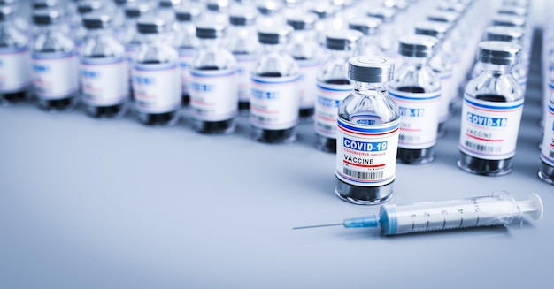 Фото Вакцина против коронавируса covid19 производство и поставка вакцины против covid19 здравоохранение и медицина