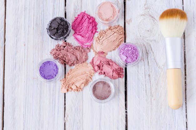 Cosmetics of warm tones Powder of minerals