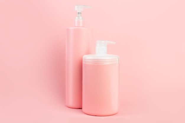 Cosmetische pot mockup op roze achtergrond Cosmetische productverpakking ontwerp verpakking voor gezichtscrème body moisturizer handlotion shampoo of gel