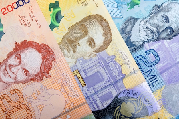 Costa Rican colon banknotes