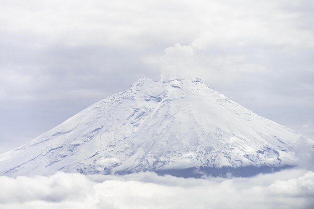 Photo cotopaxi volcano