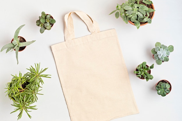 Foto tote bag in cotone zero waste living, sostenibilità