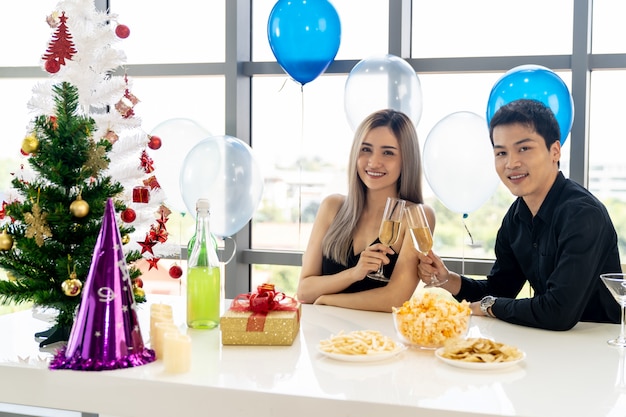 Couple celebrate new year party