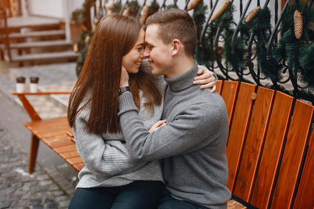 Couple in a city