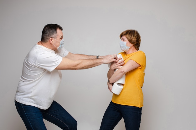 A couple fight for paper toilet