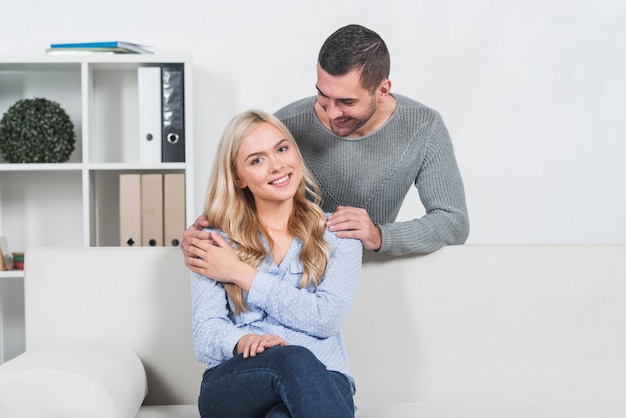 Photo couple at the office