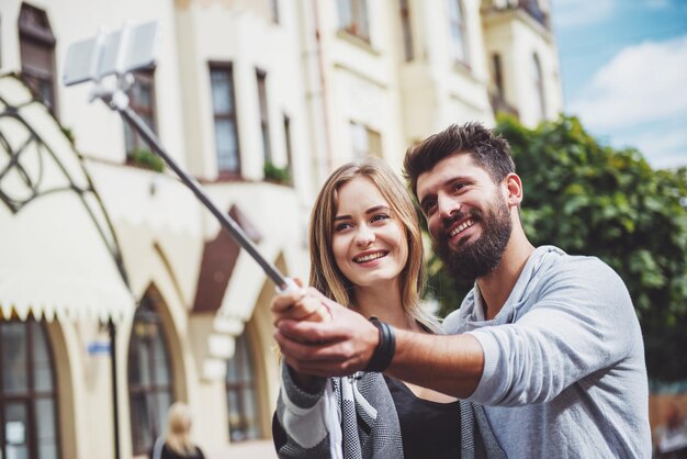 Photo couple on walk