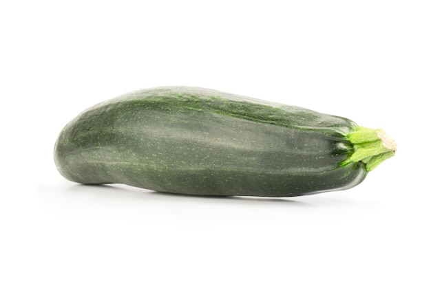 Courgette (courgette) geïsoleerd op wit.