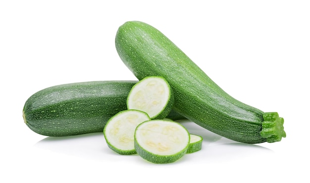 Foto courgette geïsoleerd op witte achtergrond