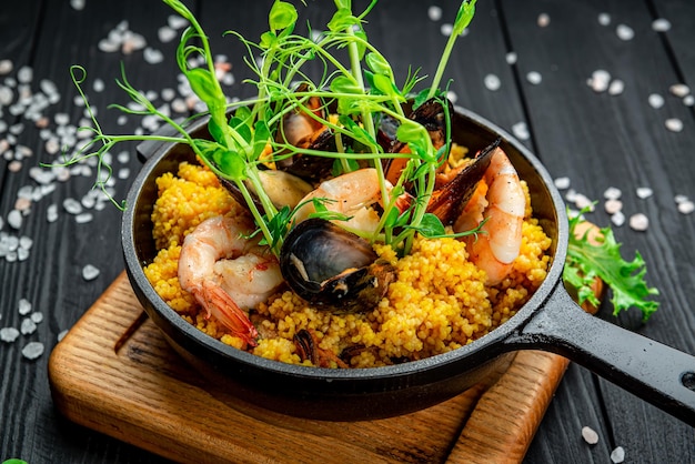 Couscous met mosselen en garnalen