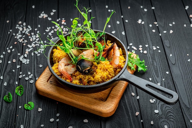 Couscous with mussels and shrimps