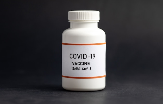 Foto flaconcino di vaccino contro il coronavirus covid-19