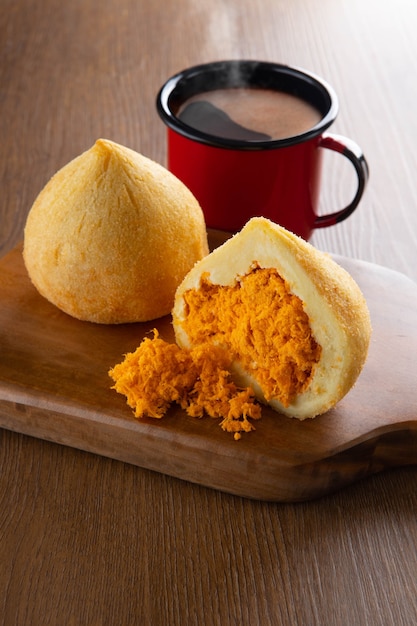 Photo coxinha, traditional snack of brazilian cuisine stuffed with chicken.