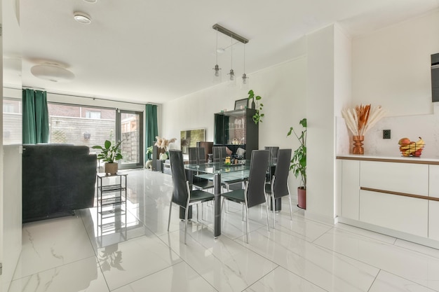 Cozy spacious and bright dining area