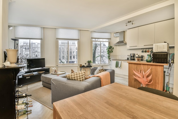 Cozy spacious and bright dining area