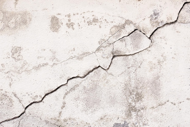 Cracked concrete walls