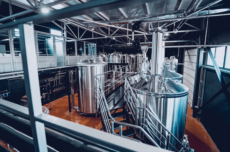 Photo craft beer brewing equipment in privat brewery