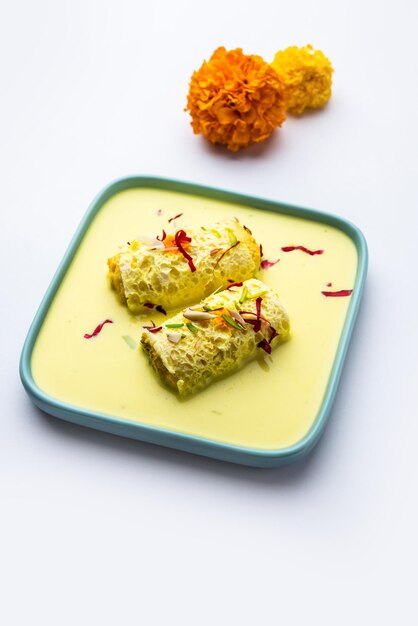 バングラデシュとインドで人気のクリーム チョップまたはマライ チョップ