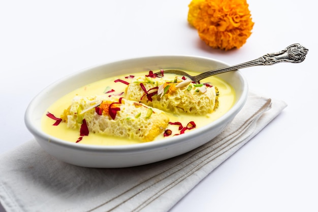 Cream Chop of Malai Chop populair in Bangladesh en India