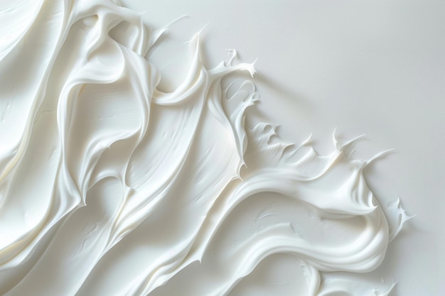 Cream moisturizer met golvende textuur op wit achtergrondbanner