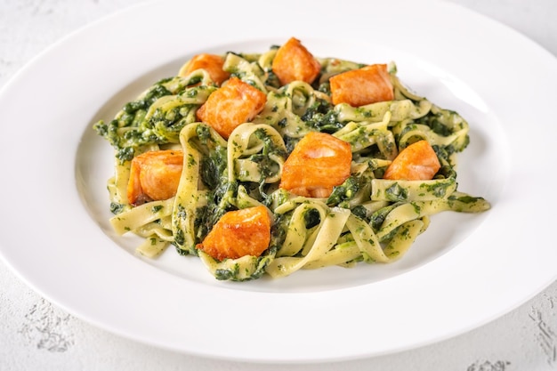 Creamy spinach pasta