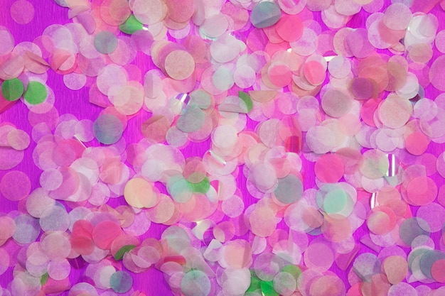Foto creatieve achtergrond met kleurrijke papieren cirkels