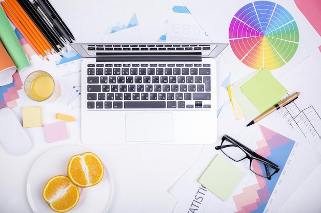 Creatieve kantoordesktop