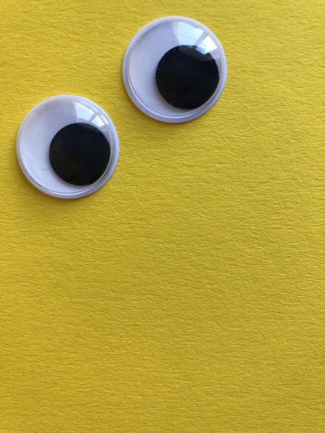 Creative_fun_abstract_photography_googly_eyes_iso