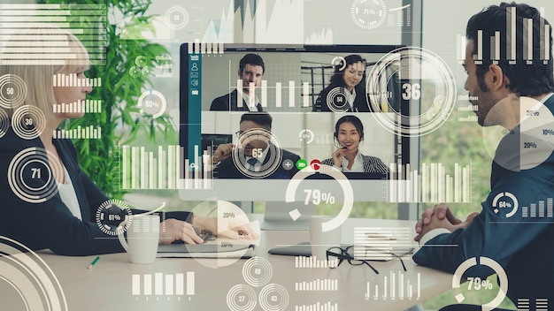 ビデオ通話での企業スタッフ会議でのビジネスマンのクリエイティブなビジュアル