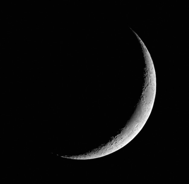 Photo crescent moon