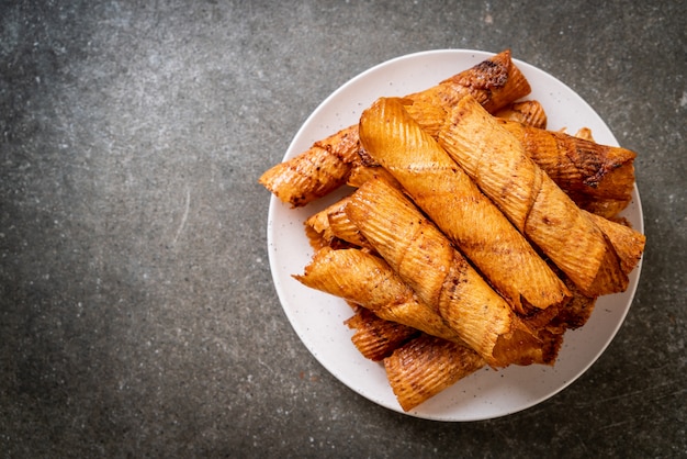 crispy dried squid rolls