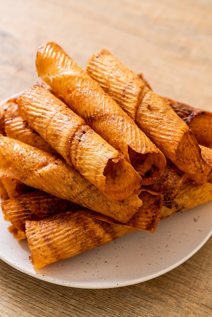 crispy dried squid rolls