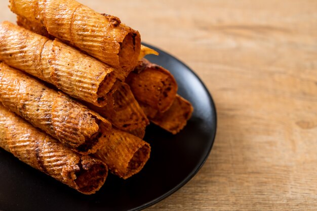 crispy dried squid rolls