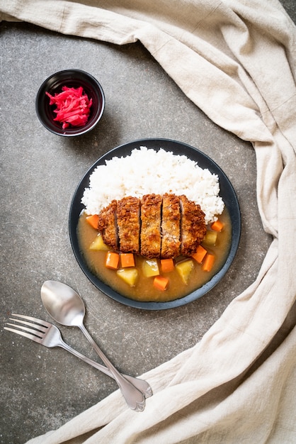 Crispy fried pork cutlet with curry and rice