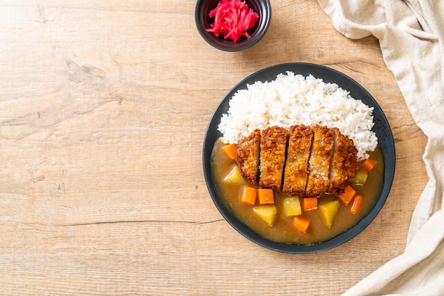 Crispy fried pork cutlet with curry and rice