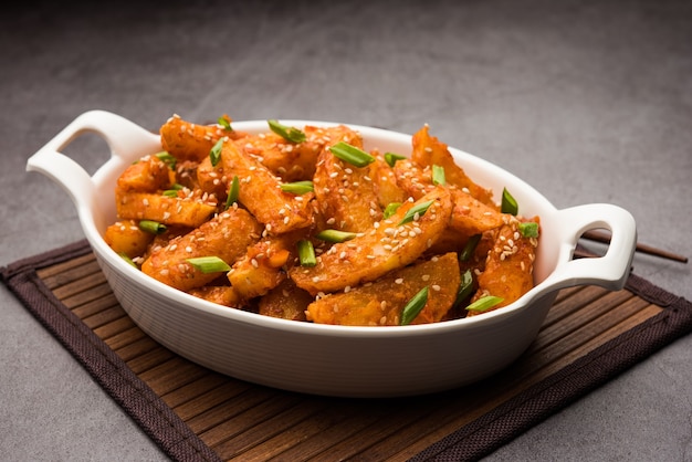 Crispy Honey Chilli Potatoes are a super addictive snack from Indian chinese cuisine