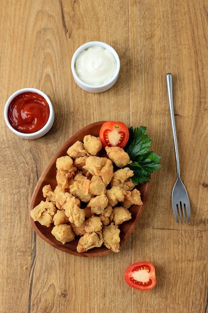 Crispy Popcorn Chicken with Mayonaise and Chilli Sauce