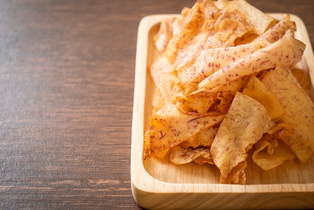 Crispy Taro Chips - жареное или запеченное нарезанное таро