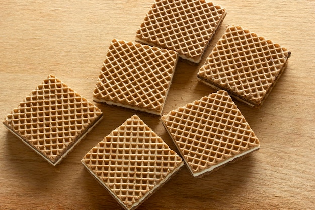 Crispy wafers with chocolate and hazelnut cream