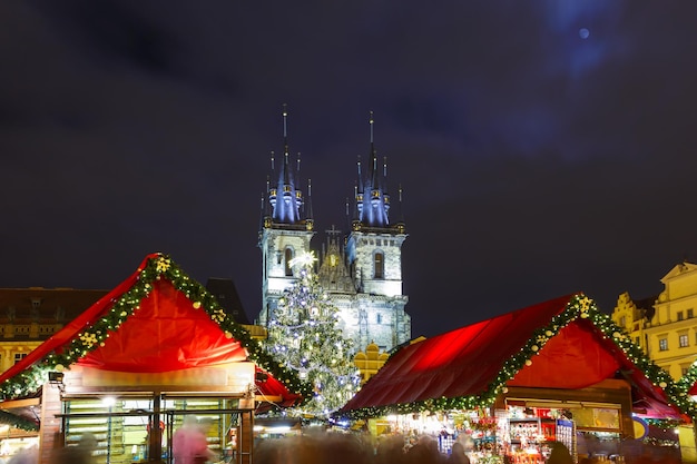 プラハ チェコ共和国のクリスマス旧市街広場