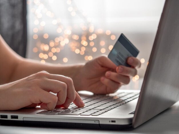 Cristmas online shopping soncept