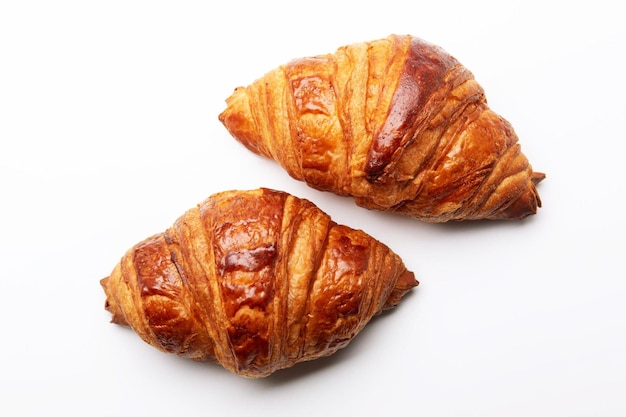 Croissant op witte achtergrond